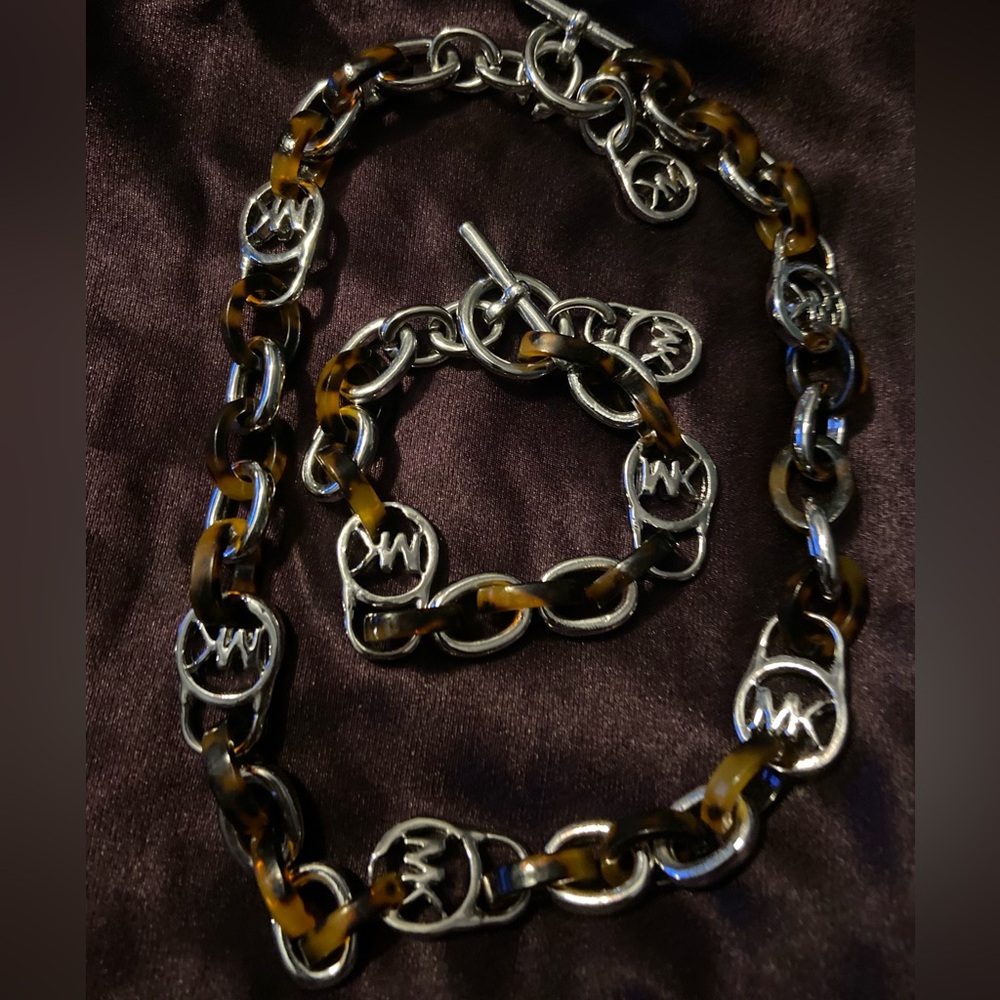 Michael Kors Tortoiseshell and Silver Link Necklace & Bracelet Set